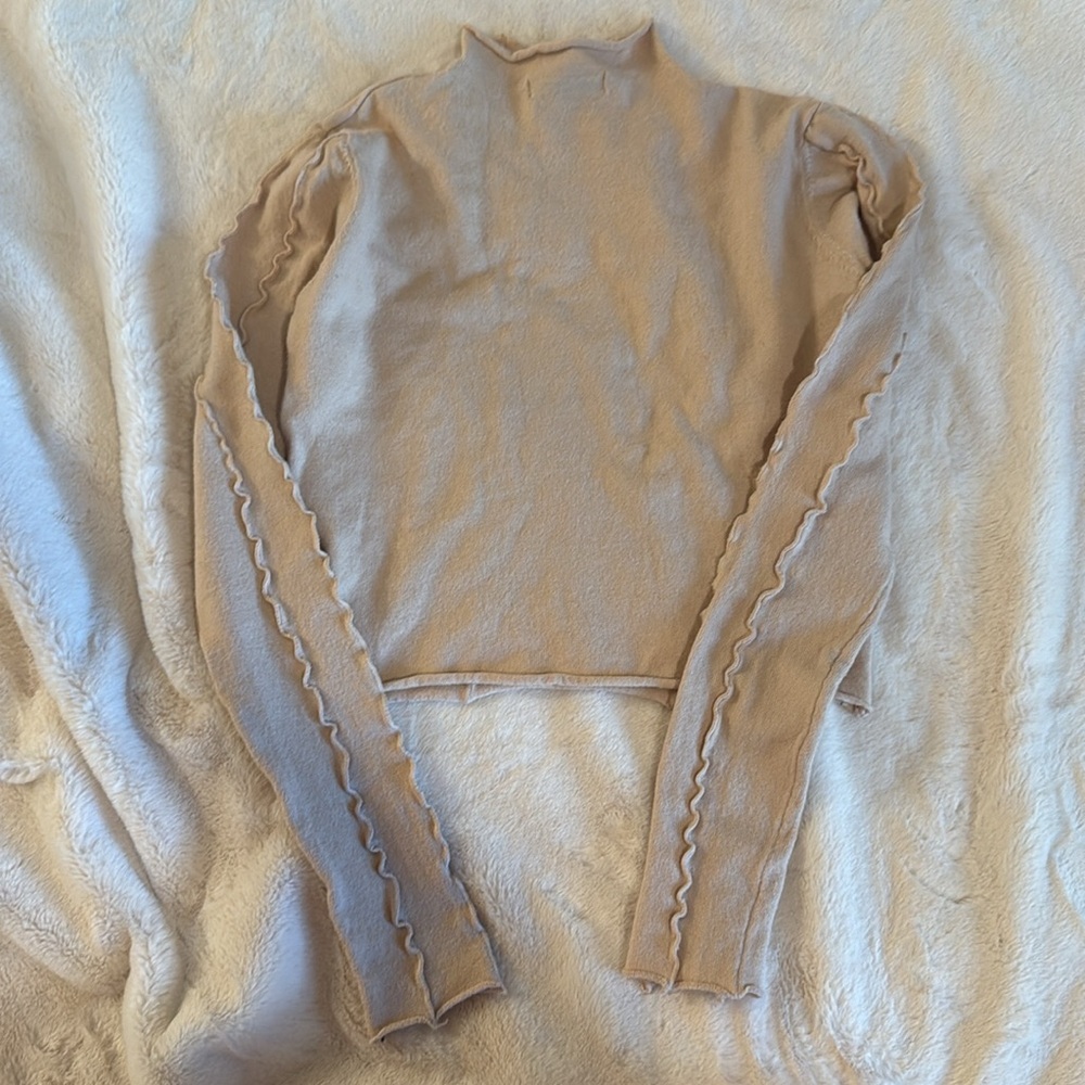 Textured Turtle Neck Top - Picture 2 of 2
